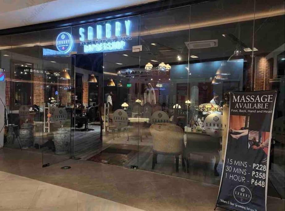 Apartment In Air Residences, Makati With Wifi, Netflix, Pool, Mall And More Маніла Екстер'єр фото
