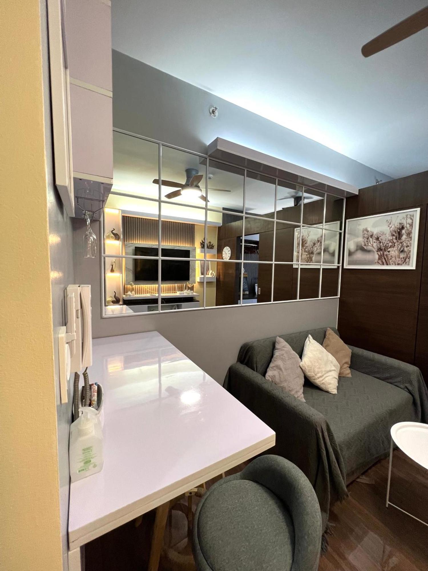 Apartment In Air Residences, Makati With Wifi, Netflix, Pool, Mall And More Маніла Екстер'єр фото