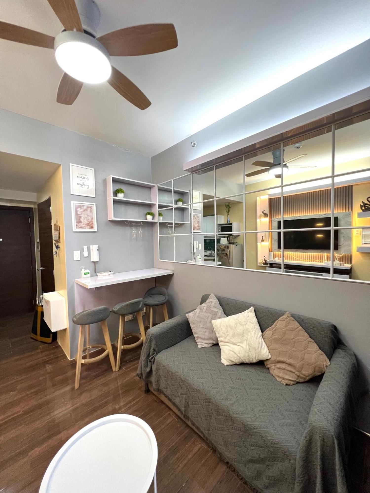 Apartment In Air Residences, Makati With Wifi, Netflix, Pool, Mall And More Маніла Екстер'єр фото